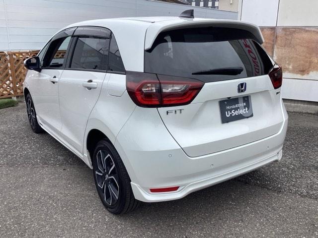 フィット e:HEVホーム 4WD フルセグナビ/ブルートゥース ドライブレコーダー(前後) 純正エンジンスターター ホンダセンシング LEDヘッドライト(5枚目)