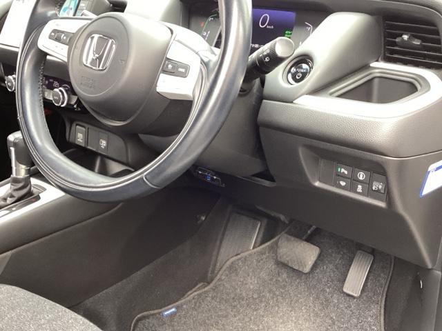 フィット e:HEVホーム 4WD フルセグナビ/ブルートゥース ドライブレコーダー(前後) 純正エンジンスターター ホンダセンシング LEDヘッドライト(16枚目)