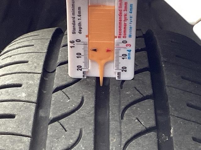 フィット e:HEVホーム 4WD フルセグナビ/ブルートゥース ドライブレコーダー(前後) 純正エンジンスターター ホンダセンシング LEDヘッドライト(38枚目)