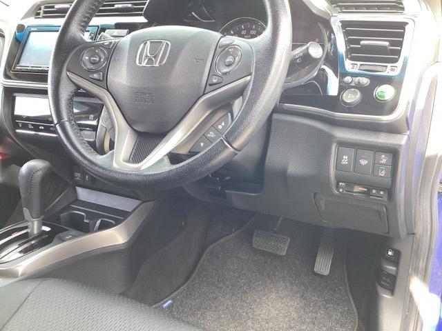 車両移動中などもあり、店舗に行かれる前に在庫確認をお願いしております。ぜひ連絡いただきその後ご来店をお願い致します