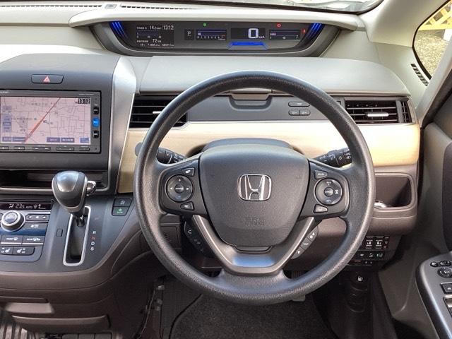 フリード G・ホンダセンシング フルセグナビ/ブルートゥース シートヒーター(前席) ホンダセンシング(15枚目)