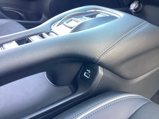 ZR-V e:HEVX フルセグナビ/ブルートゥース/ホンダコネクト ドラレコ(前後) 全周囲カメラ(フロント/サイド/リア) ホンダセンシング LEDヘッド(30枚目)