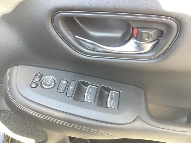 ZR-V e:HEVX フルセグナビ/ブルートゥース/ホンダコネクト ドラレコ(前後) 全周囲カメラ(フロント/サイド/リア) ホンダセンシング LEDヘッド(31枚目)