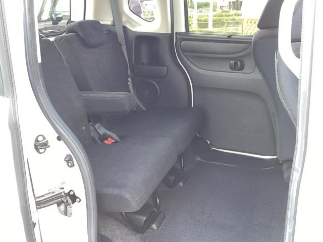N-BOX GSSパッケージ 4WD 社外フルセグナビ シートヒーター(前席) 安心パッケージ 両側パワースライド(12枚目)