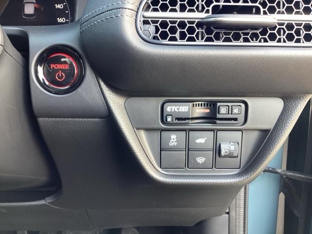 ZR-V e:HEVX フルセグナビ/ブルートゥース/ホンダコネクト ドラレコ(前後) シートヒーター(前席) 全周囲カメラ(フロント/サイド/リア) ホンダセンシング LEDヘッド(10枚目)