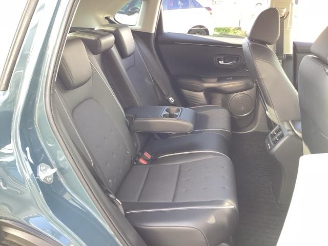 ZR-V e:HEVX フルセグナビ/ブルートゥース/ホンダコネクト ドラレコ(前後) シートヒーター(前席) 全周囲カメラ(フロント/サイド/リア) ホンダセンシング LEDヘッド(12枚目)