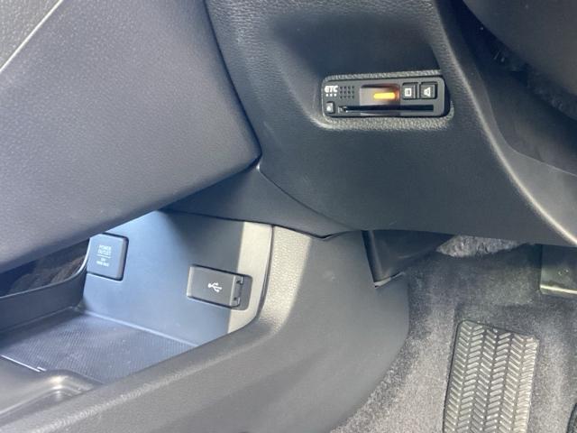 シビック ハッチバック フルセグナビ/ブルートゥース ドラレコ(前) シートヒーター(前席) パドルシフト ホンダセンシング LEDヘッド(10枚目)