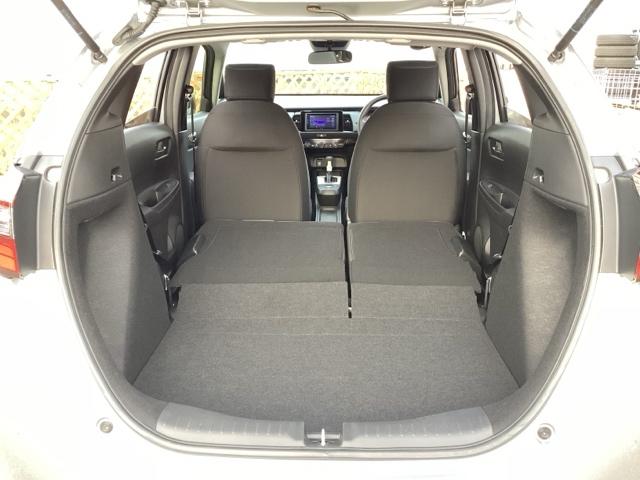 フィット ベーシック 社外ディスプレイオーディオ(リアカメラ無し) ホンダセンシング スマートキー(18枚目)