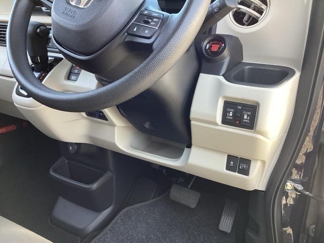 車両移動中などもあり、店舗に行かれる前に在庫確認をお願いしております。ぜひ連絡いただきその後ご来店をお願い致します