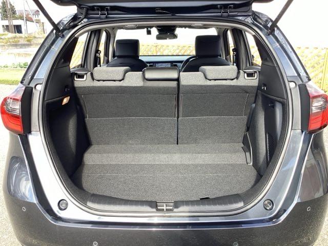 フィット e:HEVホーム フルセグナビ/ブルートゥース/ホンダコネクト ドラレコ(前) ホンダセンシング LEDヘッド(17枚目)