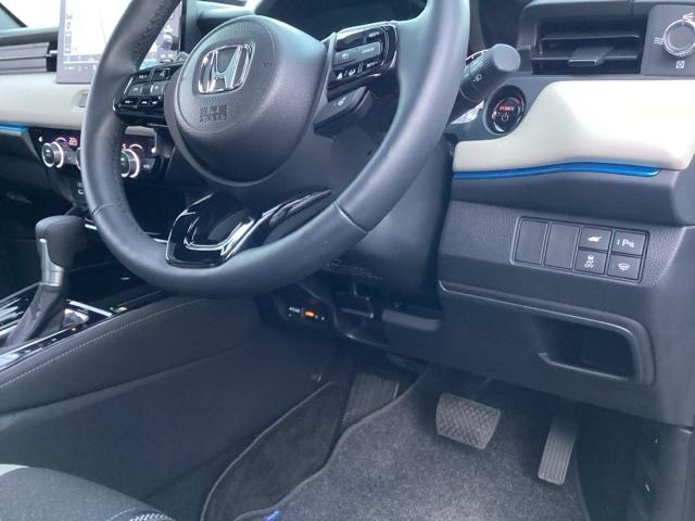 ヴェゼル e:HEVZ・PLaYパッケージ フルセグナビ/ブルートゥース/ホンダコネクト 2トーン ドラレコ(前後) シートヒーター(前席) 全周囲カメラ(フロント/サイド/リア) ホンダセンシング LEDヘッド(16枚目)