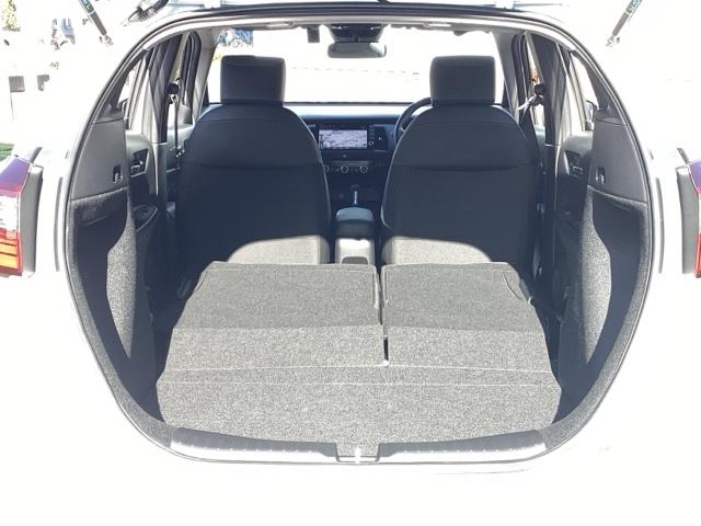 フィット ホームブラックスタイル フルセグナビ/ブルートゥース/ホンダコネクト ドラレコ(前後) ホンダセンシング LEDヘッド(18枚目)