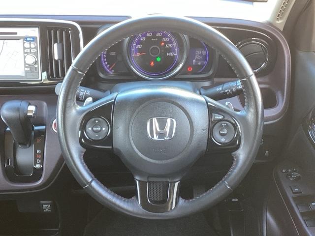 N-ONE プレミアムツアラー・Lパッケージ 4WD ナビ/リアカメラ HIDヘッドライト パドルシフト 純正AW(15枚目)