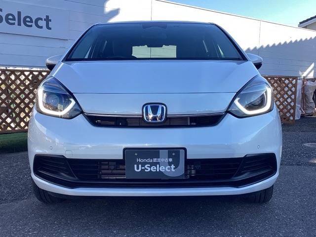 フィット ｅ：ＨＥＶホーム　フルセグナビ／ブルートゥース／ホンダコネクト　　　　　　　　　　　　　　　　　　ドラレコ（前）　ホンダセンシング　ＬＥＤヘッド（3枚目）