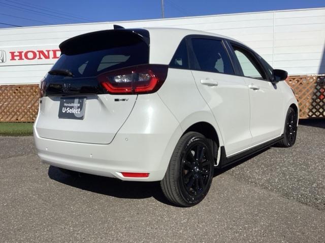 フィット ｅ：ＨＥＶホームブラックスタイル　フルセグナビ／ブルートゥース／ホンダコネクト　　　　　　　　　　　　　　　　　　ドラレコ（前後）　ホンダセンシング　ＬＥＤヘッド　純正ＡＷ（7枚目）