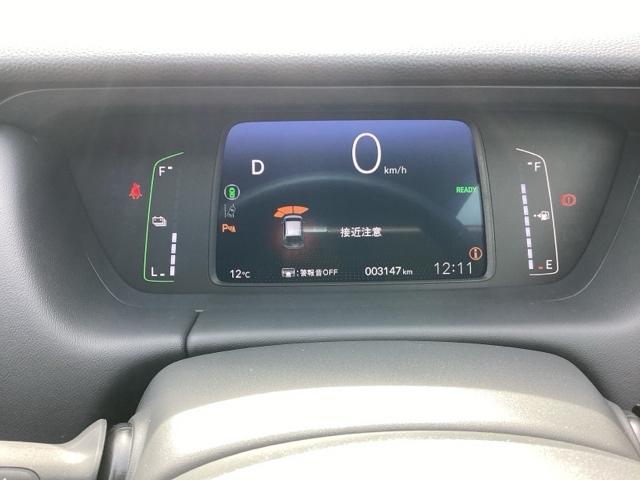 フィット ｅ：ＨＥＶホームブラックスタイル　フルセグナビ／ブルートゥース／ホンダコネクト　　　　　　　　　　　　　　　　　　ドラレコ（前後）　ホンダセンシング　ＬＥＤヘッド　純正ＡＷ（25枚目）