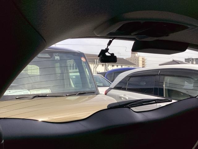 フィット ｅ：ＨＥＶホームブラックスタイル　フルセグナビ／ブルートゥース／ホンダコネクト　　　　　　　　　　　　　　　　　　ドラレコ（前後）　ホンダセンシング　ＬＥＤヘッド　純正ＡＷ（32枚目）