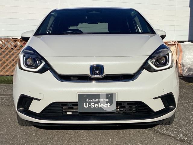 フィット ｅ：ＨＥＶホーム　フルセグナビ／ブルートゥース　　　　　　　　　　　　　　　　　　　　　　　　　　ホンダセンシング　ＬＥＤヘッド　社外ＡＷ（3枚目）