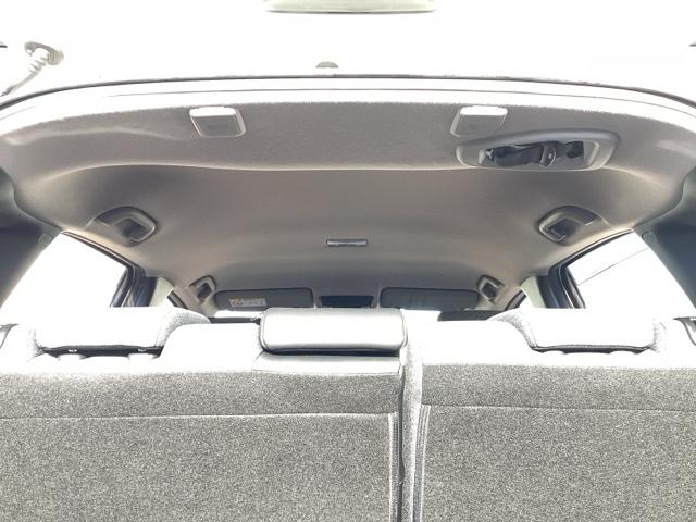 フィット ｅ：ＨＥＶホーム　フルセグナビ／ブルートゥース　　　　　　　　　　　　　　　　　　　　　　　　　　ホンダセンシング　ＬＥＤヘッド　社外ＡＷ（20枚目）