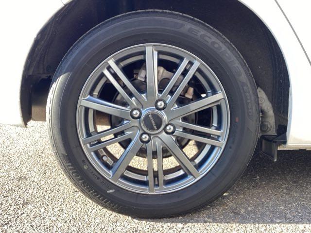 フィット ｅ：ＨＥＶホーム　フルセグナビ／ブルートゥース　　　　　　　　　　　　　　　　　　　　　　　　　　ホンダセンシング　ＬＥＤヘッド　社外ＡＷ（35枚目）