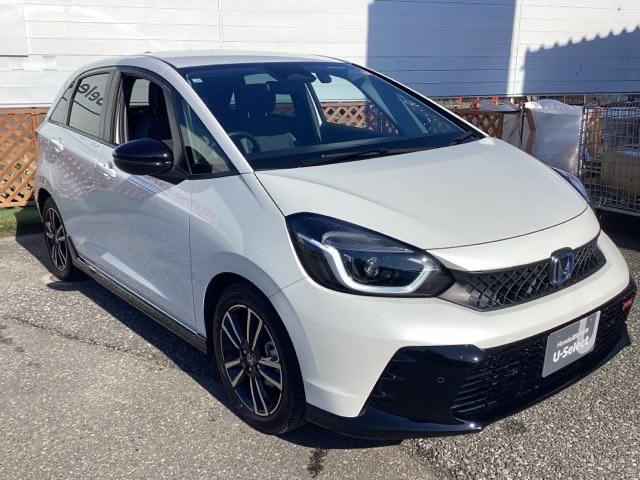 フィット ｅ：ＨＥＶＲＳ　フルセグナビ／ブルートゥース／ホンダコネクト　　　　　　　　　　　　　　　　　　ドラレコ（前後）　ホンダセンシング　ＬＥＤヘッド　純正ＡＷ（4枚目）