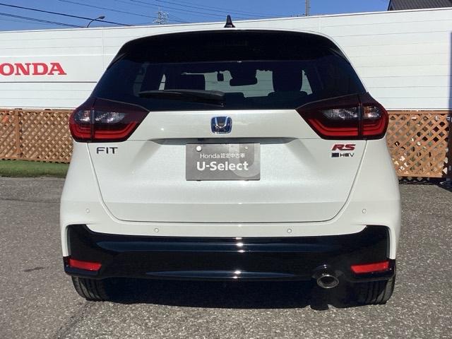 フィット ｅ：ＨＥＶＲＳ　フルセグナビ／ブルートゥース／ホンダコネクト　　　　　　　　　　　　　　　　　　ドラレコ（前後）　ホンダセンシング　ＬＥＤヘッド　純正ＡＷ（6枚目）
