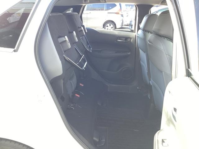 フィット ｅ：ＨＥＶＲＳ　フルセグナビ／ブルートゥース／ホンダコネクト　　　　　　　　　　　　　　　　　　ドラレコ（前後）　ホンダセンシング　ＬＥＤヘッド　純正ＡＷ（13枚目）