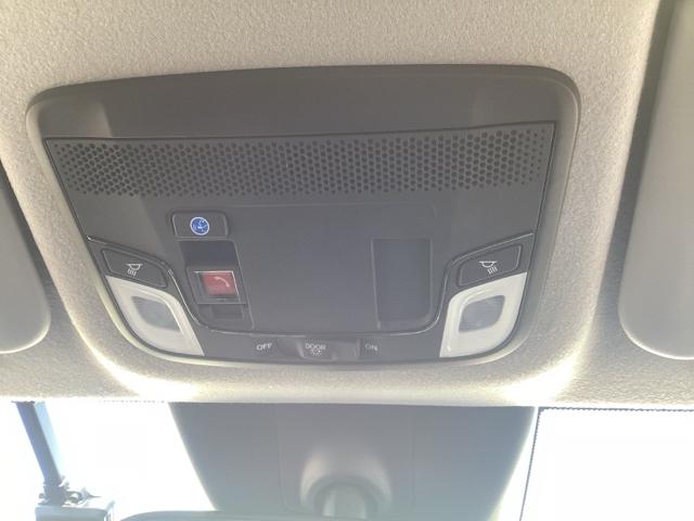 フィット ｅ：ＨＥＶＲＳ　フルセグナビ／ブルートゥース／ホンダコネクト　　　　　　　　　　　　　　　　　　ドラレコ（前後）　ホンダセンシング　ＬＥＤヘッド　純正ＡＷ（32枚目）