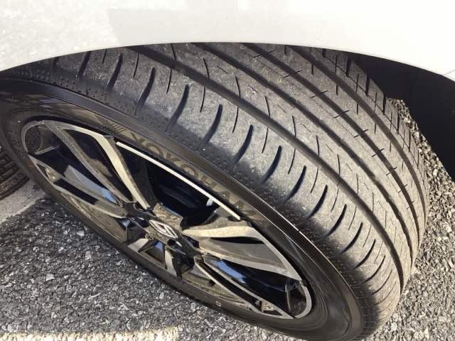 フィット ｅ：ＨＥＶＲＳ　フルセグナビ／ブルートゥース／ホンダコネクト　　　　　　　　　　　　　　　　　　ドラレコ（前後）　ホンダセンシング　ＬＥＤヘッド　純正ＡＷ（37枚目）