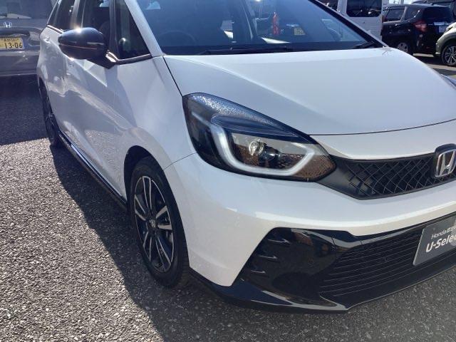 フィット ｅ：ＨＥＶＲＳ　フルセグナビ／ブルートゥース／ホンダコネクト　　　　　　　　　　　　　　　　　　ドラレコ（前後）　ホンダセンシング　ＬＥＤヘッド　純正ＡＷ（40枚目）