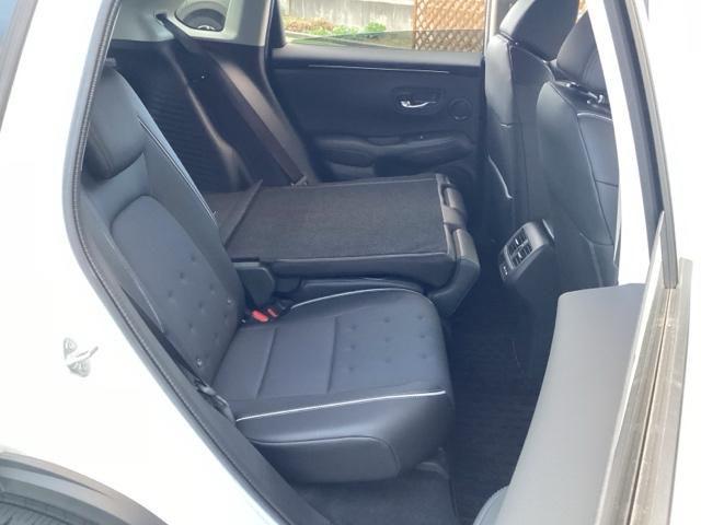 ＺＲ－Ｖ ｅ：ＨＥＶＸ　４ＷＤ　フルセグナビ／ブルートゥース／ホンダコネクト　ドライブレコーダー（前）　シートヒーター（前席）　ホンダセンシング　ＬＥＤヘッドライト（13枚目）