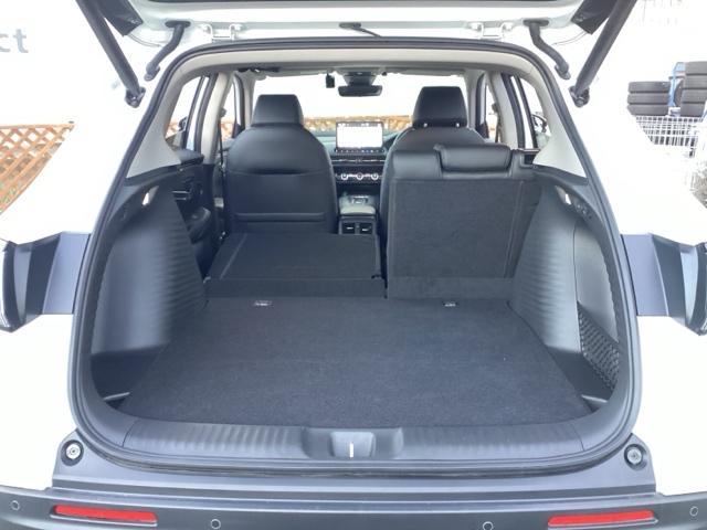 ＺＲ－Ｖ ｅ：ＨＥＶＸ　４ＷＤ　フルセグナビ／ブルートゥース／ホンダコネクト　ドライブレコーダー（前）　シートヒーター（前席）　ホンダセンシング　ＬＥＤヘッドライト（19枚目）