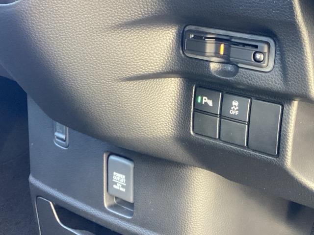 Ｎ－ＢＯＸカスタム Ｌターボ　フルセグナビ／ブルートゥース　　　　　　　　　　　　　　　　　　　　　　　　　　ドラレコ（前後）　シートヒーター　パドルシフト　ホンダセンシング　ＬＥＤヘッド（10枚目）