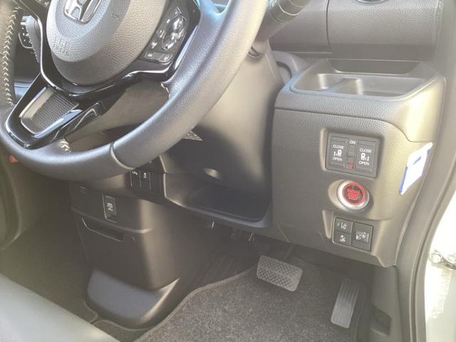 Ｎ－ＢＯＸカスタム Ｌターボ　フルセグナビ／ブルートゥース　　　　　　　　　　　　　　　　　　　　　　　　　　ドラレコ（前後）　シートヒーター　パドルシフト　ホンダセンシング　ＬＥＤヘッド（16枚目）