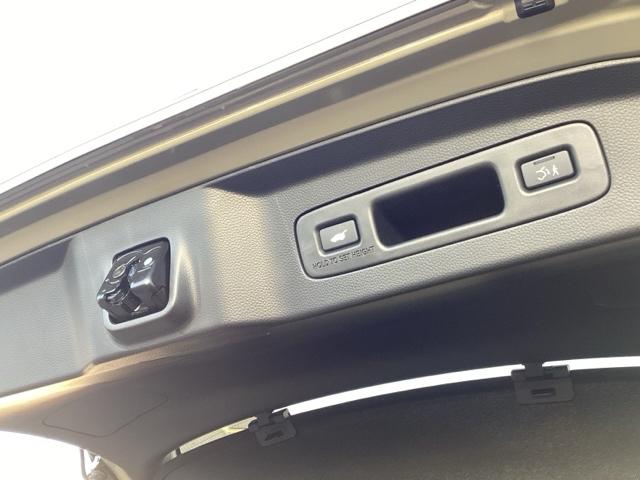 【希望ナンバー】ナンバープレートの４桁の数字もご希望の番号を選んでいただくことが出来ます☆せっかくの愛車を自分だけの愛車にして頂く為にも初めての方もぜひ選んでみませんか？♪