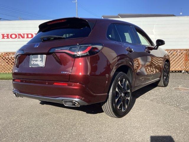 ＺＲ－Ｖ ｅ：ＨＥＶＺ　フルセグナビ／ブルートゥース／ホンダコネクト　　　　　　　　　　　　　　　　　　ドラレコ（前後）　シートヒーター（前席、後席左右）　全周囲カメラ（フロント／サイド／リア）　ホンダセンシング（7枚目）