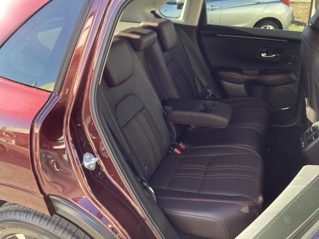 ＺＲ－Ｖ ｅ：ＨＥＶＺ　フルセグナビ／ブルートゥース／ホンダコネクト　　　　　　　　　　　　　　　　　　ドラレコ（前後）　シートヒーター（前席、後席左右）　全周囲カメラ（フロント／サイド／リア）　ホンダセンシング（14枚目）