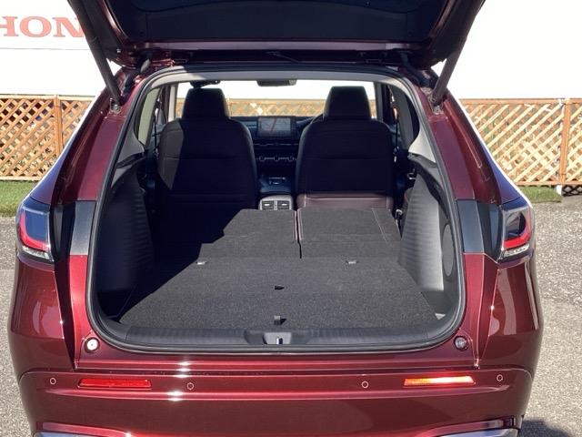 ＺＲ－Ｖ ｅ：ＨＥＶＺ　フルセグナビ／ブルートゥース／ホンダコネクト　　　　　　　　　　　　　　　　　　ドラレコ（前後）　シートヒーター（前席、後席左右）　全周囲カメラ（フロント／サイド／リア）　ホンダセンシング（24枚目）