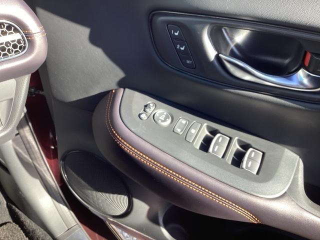 ＺＲ－Ｖ ｅ：ＨＥＶＺ　フルセグナビ／ブルートゥース／ホンダコネクト　　　　　　　　　　　　　　　　　　ドラレコ（前後）　シートヒーター（前席、後席左右）　全周囲カメラ（フロント／サイド／リア）　ホンダセンシング（35枚目）