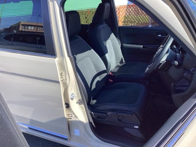 Ｎ－ＯＮＥ プレミアムツアラー　フルセグナビ／ブルートゥース　　　　　　　　　　　　　　　　　　　　　　　　　　ドラレコ（前後）　シートヒーター（前席）　パドルシフト　ホンダセンシング　ＬＥＤヘッド（11枚目）