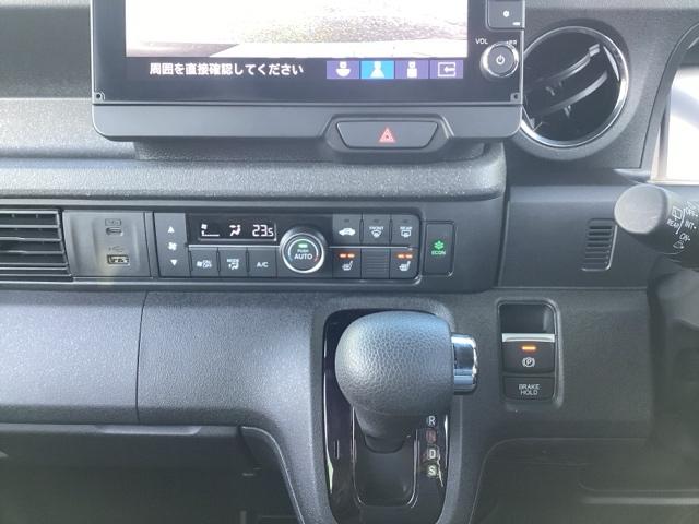 Ｎ－ＢＯＸカスタム ターボ　フルセグナビ／ブルートゥース／ホンダコネクト　　　　　　　　　　　　　　　　　　ドラレコ（前後）　シートヒーター（前席）　パドルシフト　ホンダセンシング　ＬＥＤヘッド（9枚目）