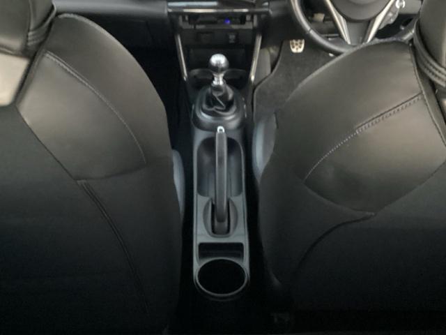 ＣＲ－Ｚ αドレストレーベルＩＩＩ　ワンセグナビ／ブルートゥース　　　　　　　　　　　　　　　　　　　　　　　　　　ＨＩＤヘッド　スマートキー　純正ＡＷ（12枚目）