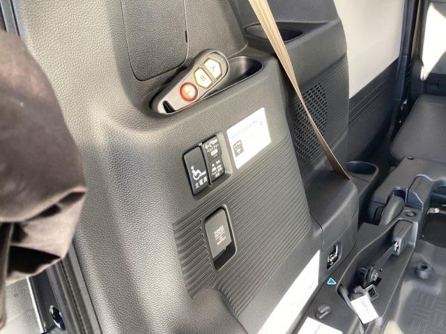 Ｎ－ＢＯＸ スロープ　フルセグナビ／ブルートゥース　　　　　　　　　　　　　　　　　　　　　　　ドラレコ（前）　ホンダセンシング　ＬＥＤヘッド　片側パワースライド（21枚目）