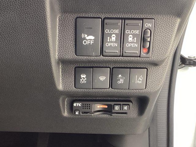 フリード+ハイブリッド ハイブリッドG・ホンダセンシング フルセグナビ/ブルートゥース ドラレコ(前後) シートヒーター(前席) 純正エンスタ ホンダセンシング(10枚目)