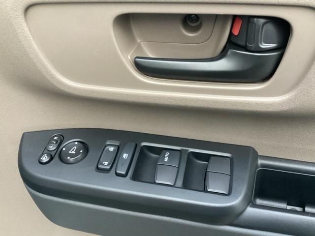 Ｎ－ＢＯＸジョイ ベースグレード　フルセグナビ／ブルートゥース／ホンダコネクト　　　　　　　　　　　　　　　　　　ドラレコ（前）　シートヒーター（前席）　全周囲カメラ（フロント／サイド／リア）　ホンダセンシング　ＬＥＤヘッド（29枚目）