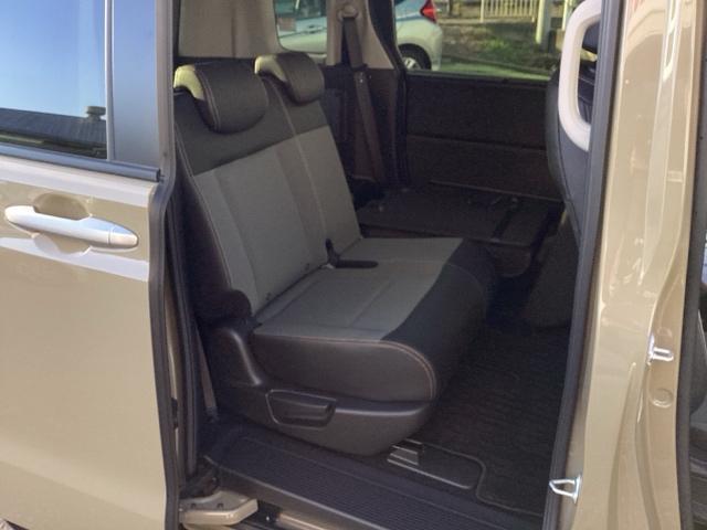 フリード クロスター　フルセグナビ／ブルートゥース／ホンダコネクト　　　　　　　　　　　　　　　　　　ドラレコ（前後）　シートヒーター（前席）　ホンダセンシング　ＬＥＤヘッド（13枚目）