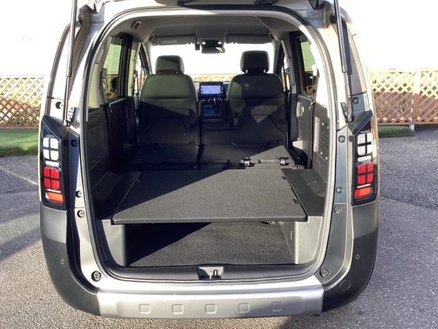 フリード クロスター　フルセグナビ／ブルートゥース／ホンダコネクト　　　　　　　　　　　　　　　　　　ドラレコ（前後）　シートヒーター（前席）　ホンダセンシング　ＬＥＤヘッド（19枚目）