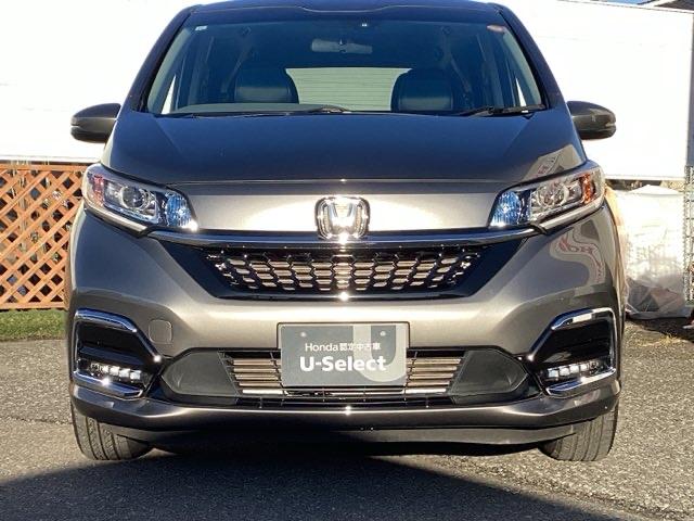 フリード Ｇ・ホンダセンシング　フルセグナビ／ブルートゥース　　　　　　　　　　　　　　　　　　　　　　　　　　シートヒーター（前席）　フリップダウンモニター　ホンダセンシング　ＬＥＤヘッド（3枚目）