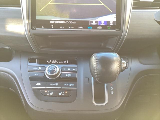 フリード Ｇ・ホンダセンシング　フルセグナビ／ブルートゥース　　　　　　　　　　　　　　　　　　　　　　　　　　シートヒーター（前席）　フリップダウンモニター　ホンダセンシング　ＬＥＤヘッド（9枚目）