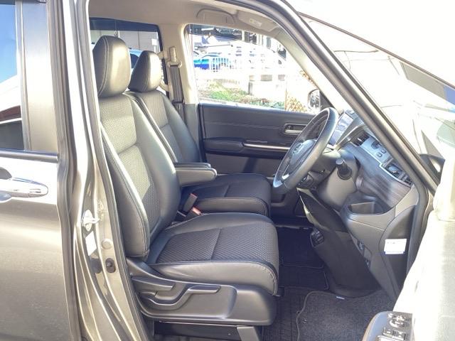 フリード Ｇ・ホンダセンシング　フルセグナビ／ブルートゥース　　　　　　　　　　　　　　　　　　　　　　　　　　シートヒーター（前席）　フリップダウンモニター　ホンダセンシング　ＬＥＤヘッド（11枚目）